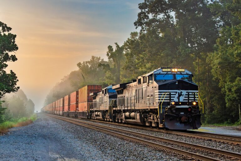 Schneider and Norfolk Southern partner to expand domestic intermodal capacity across the eastern U.S