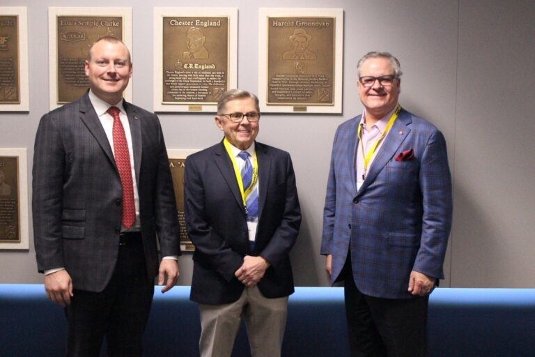 See three trucking legends inducted into ATHS Hall of Fame