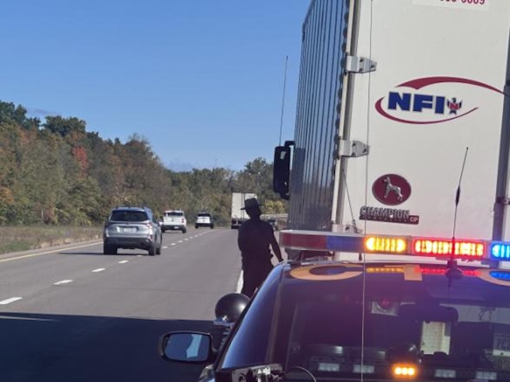 Police issue 32 tickets in New York Hard Hat operation