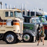 Truck drivers and owners showed off their rigs during the Super Truck Beauty Contest. (Courtesy: Iowa 80 Group)